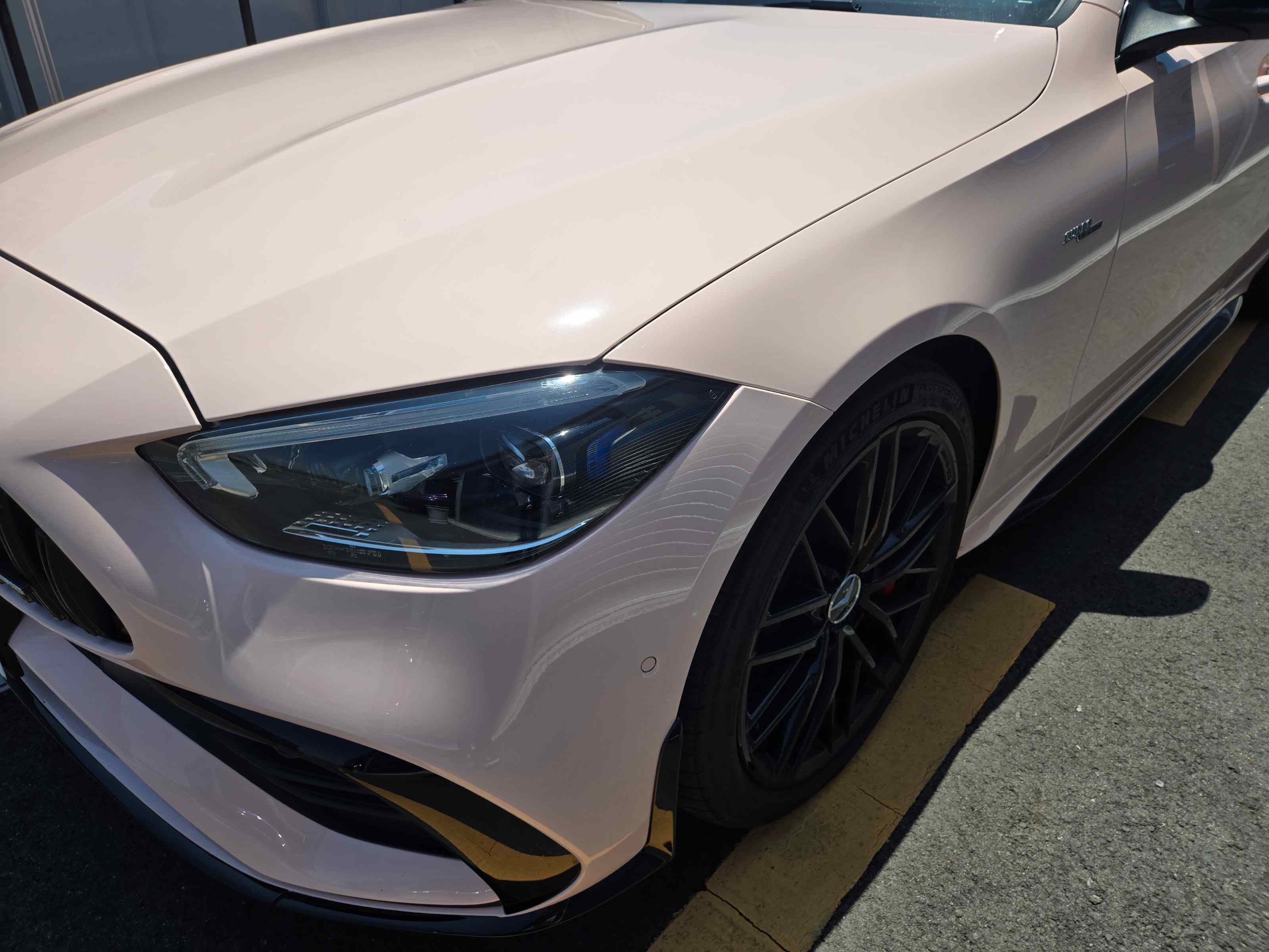 Mercedes-AMG C43 左フロント ボンネット・フェンダー・バンパー シェルピンク ラッピング完成